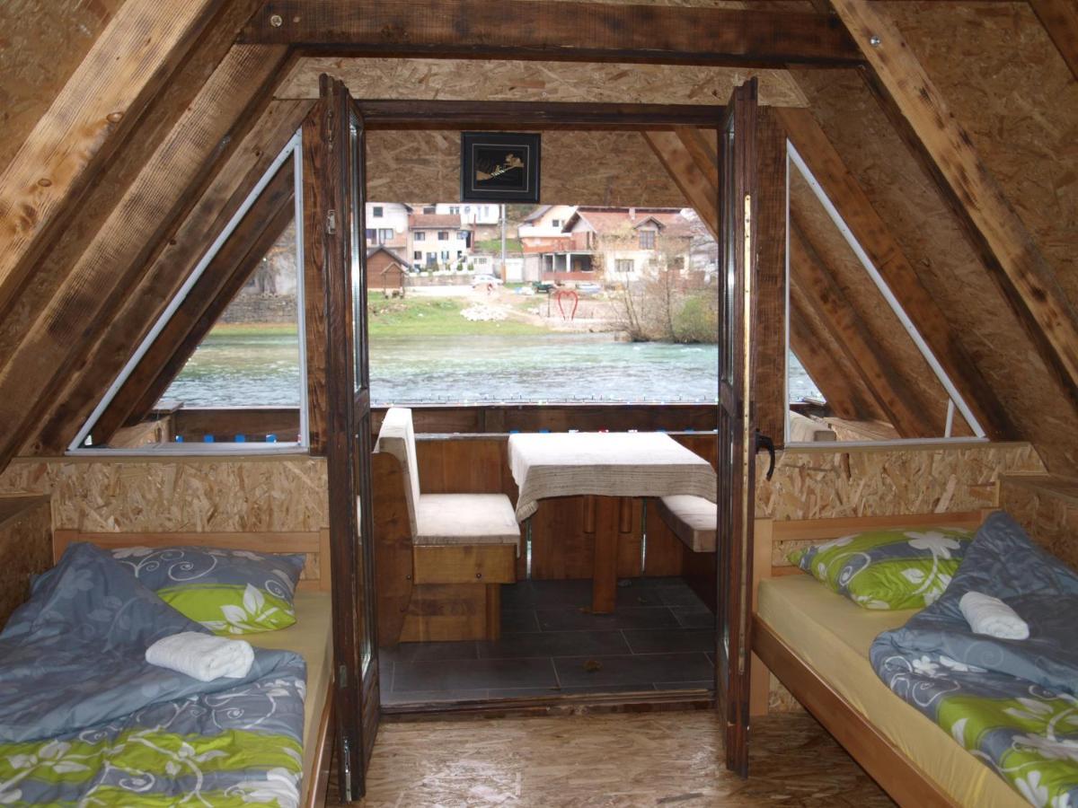 Appartement Alfa à Kulen Vakuf Extérieur photo